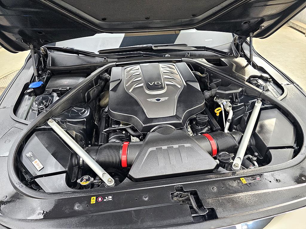 Genesis G90 - Vista 6