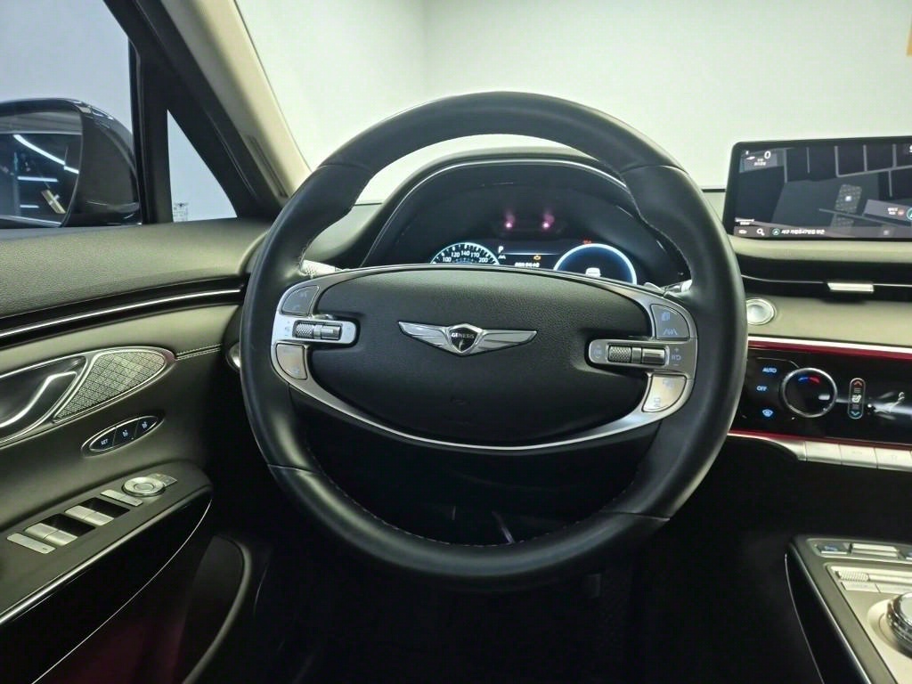 Genesis GV70 - Vista 11