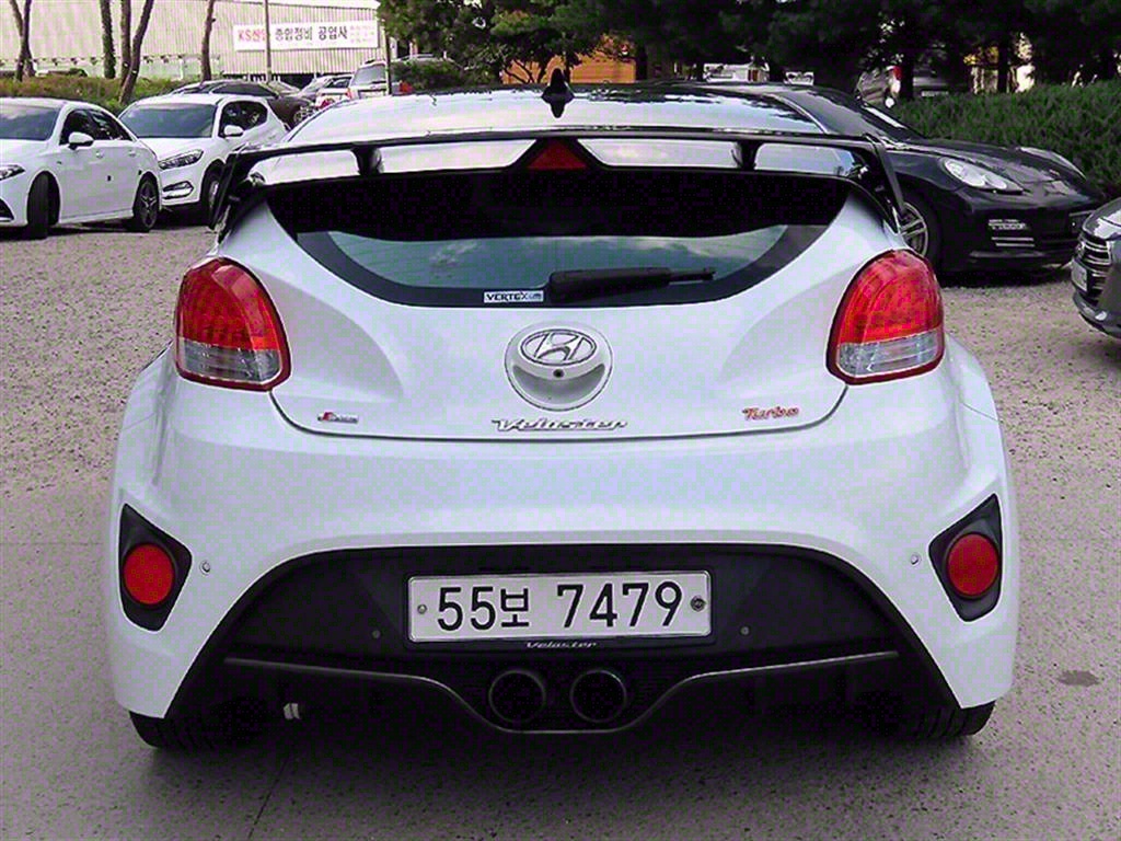 HYUNDAI Veloster - Vista 4