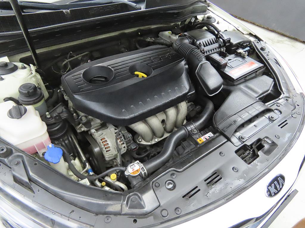 KIA K5 2015 Blanco - Importación desde Corea - HF Imports Iquique - Foto 17