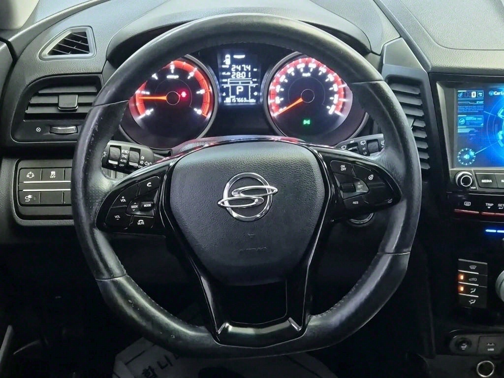 Ssangyong Tivoli - Vista 9