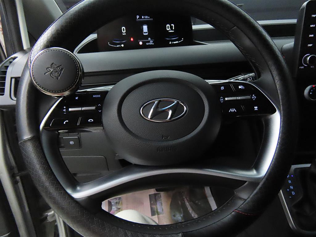 HYUNDAI Staria - Vista 8