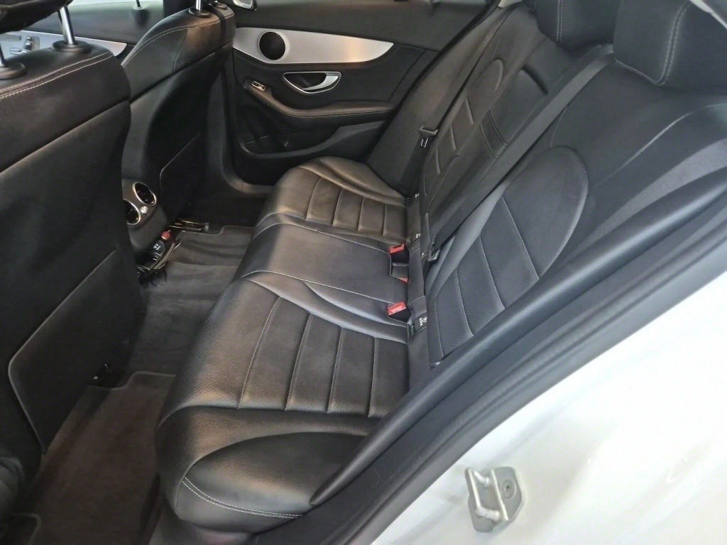 Mercedes Benz C Class - Vista 12