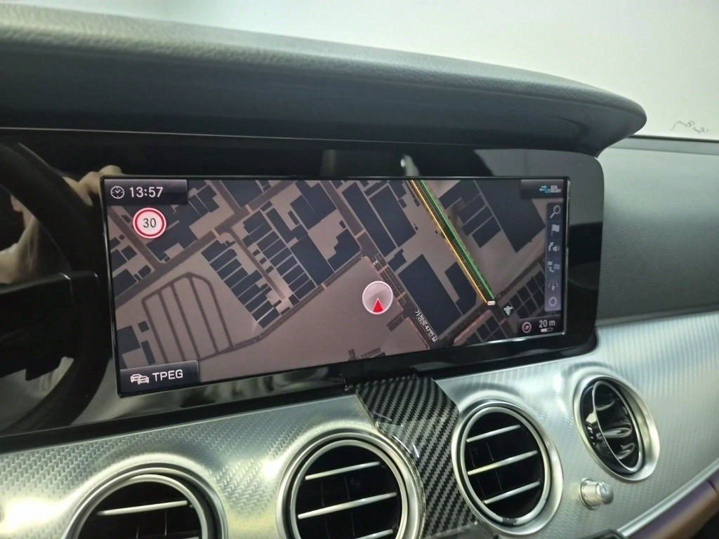 Mercedes Benz E class 2020 Blanco - Importación desde Corea - HF Imports Iquique - Foto 14