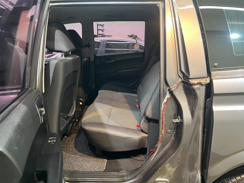 Ssangyong Korando 2014 Gris - Importación desde Corea - HF Imports Iquique - Foto 13