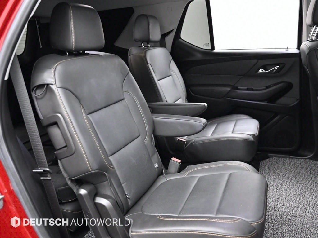 Chevrolet Travers - Vista 12