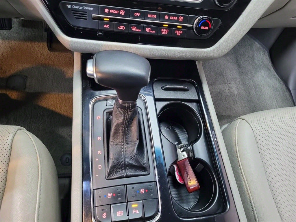 KIA Carnival 2017 Blanco - Importación desde Corea - HF Imports Iquique - Foto 16