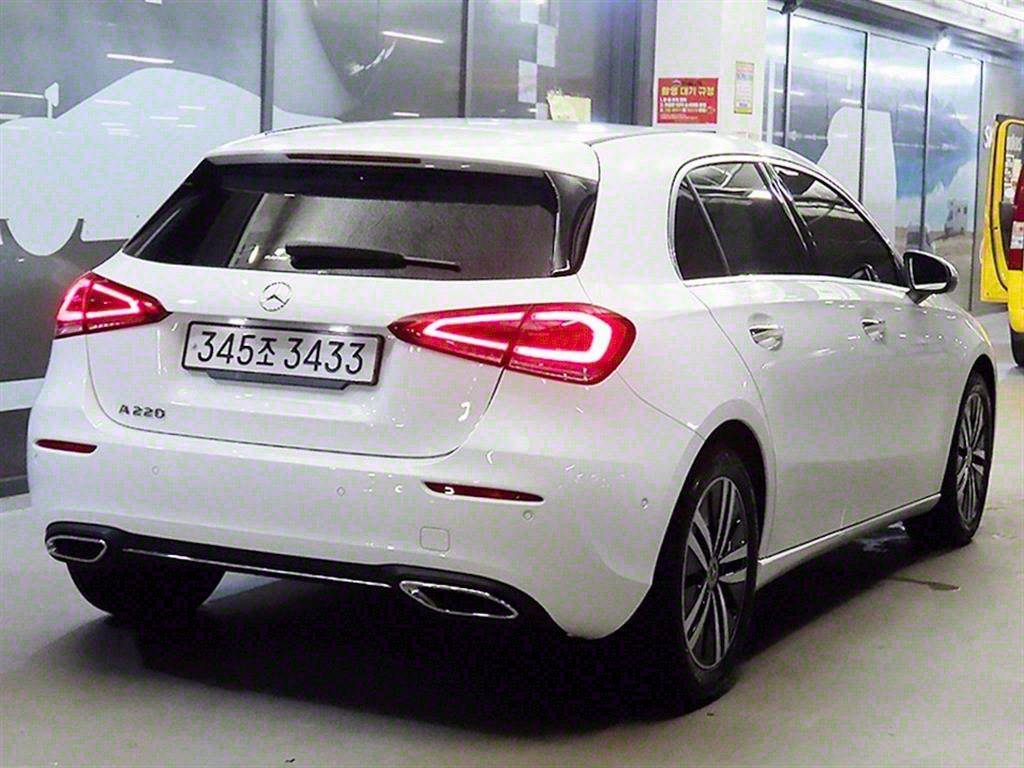 Mercedes Benz A Class - Vista 4