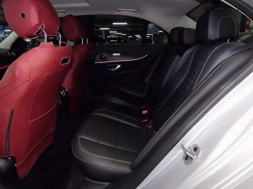 Mercedes Benz E class - Vista 7