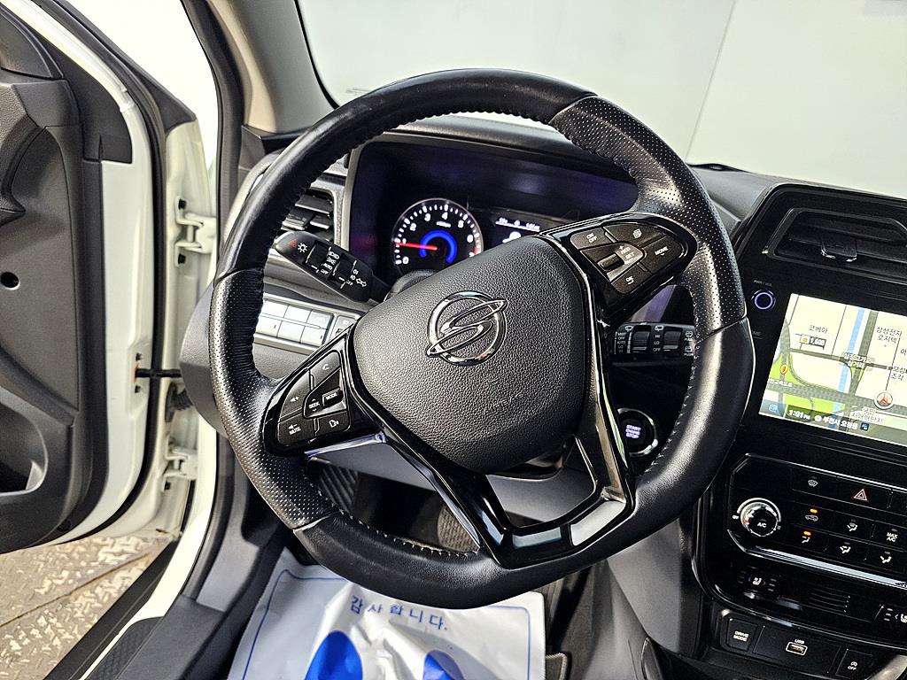 Ssangyong Tivoli - Vista 12