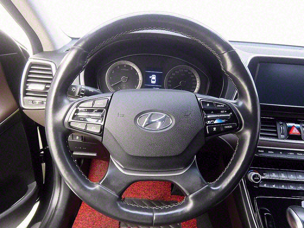 HYUNDAI Grandeur - Vista 9