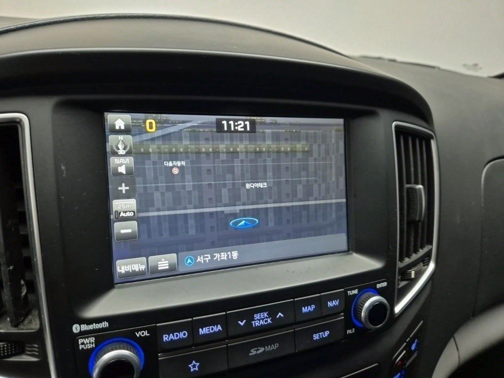 HYUNDAI Starex - Vista 9