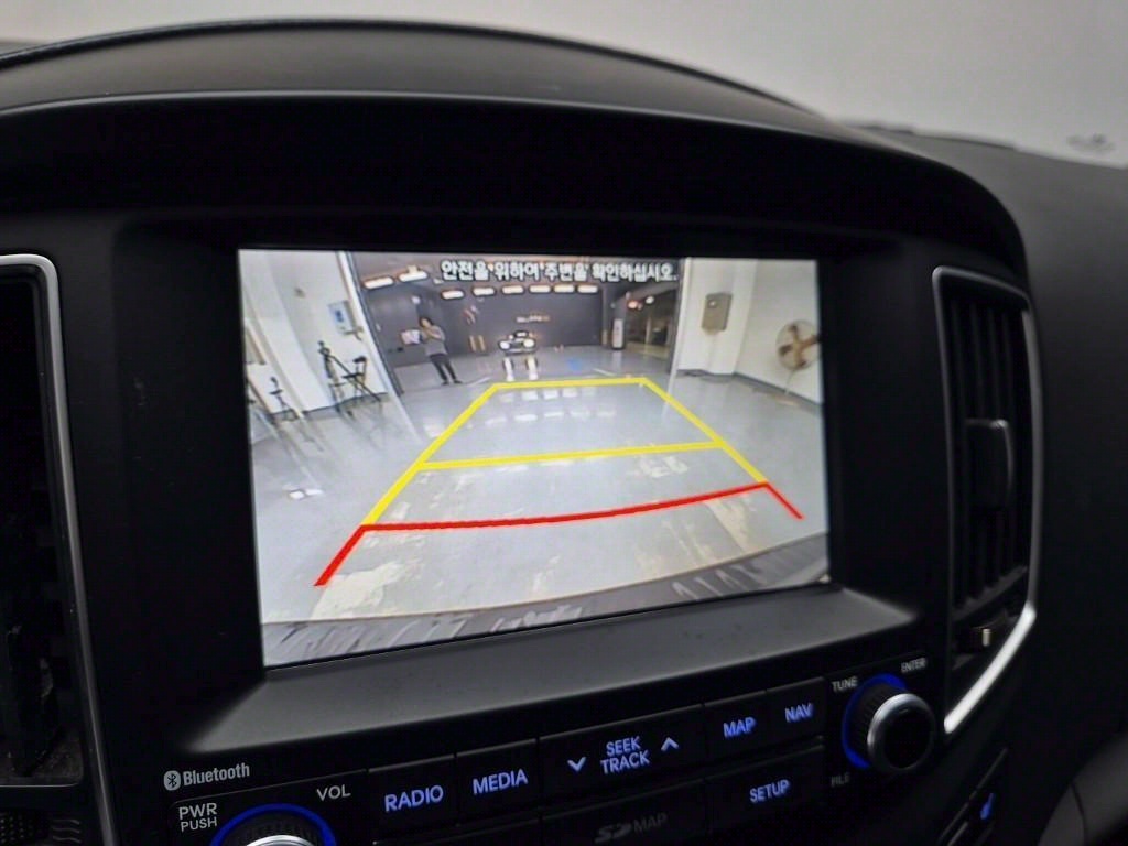 HYUNDAI Starex - Vista 10