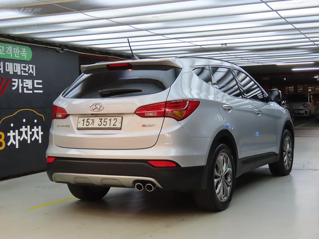 HYUNDAI Santa Fe - Vista 4