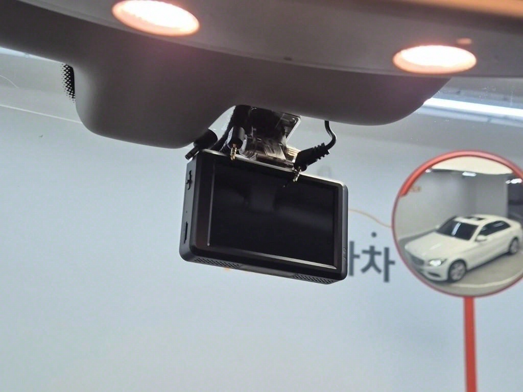 Mercedes Benz C Class 2016 Blanco - Importación desde Corea - HF Imports Iquique - Foto 18