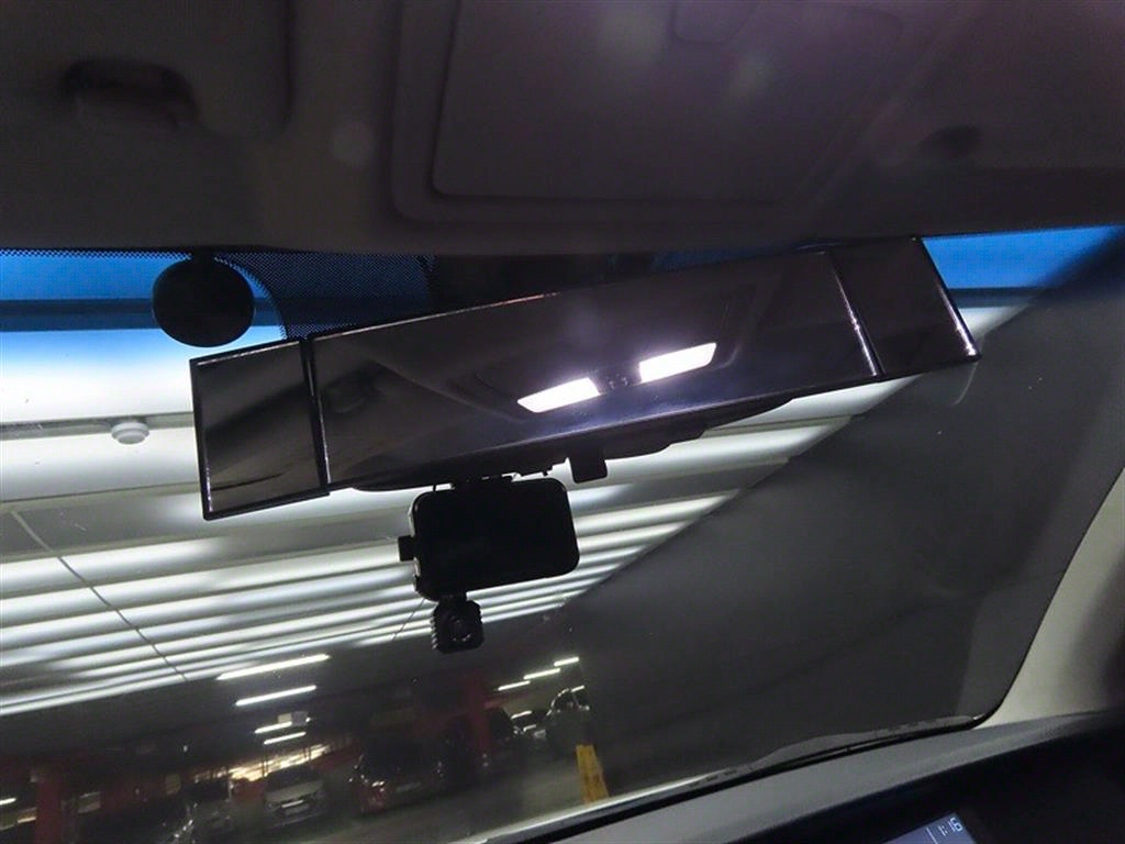 SAMSUNG SM7 - Vista 11