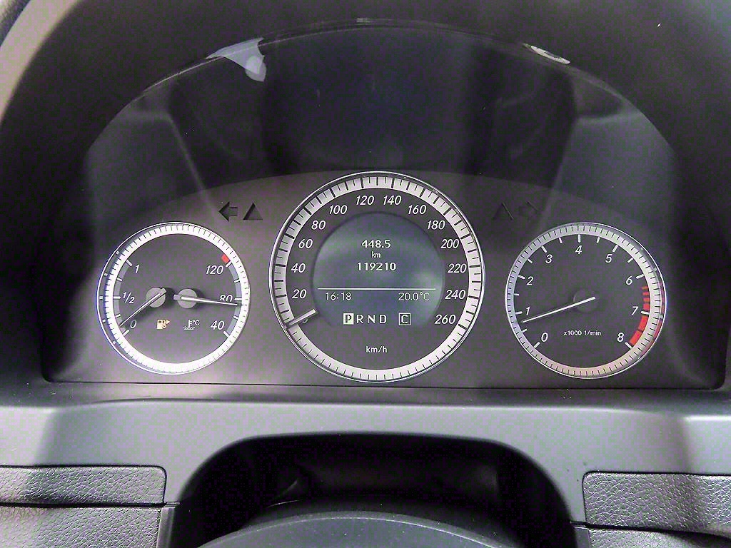 Mercedes Benz C Class - Vista 9