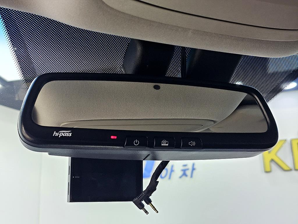 Ssangyong Tivoli 2022 Blanco - Importación desde Corea - HF Imports Iquique - Foto 13