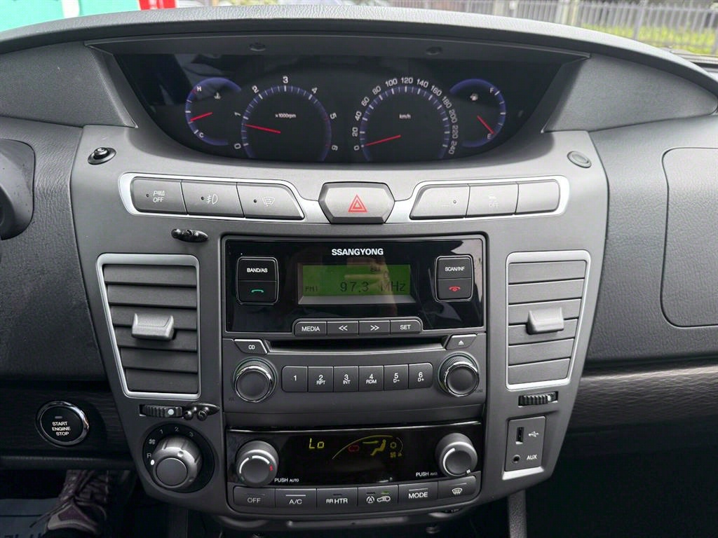 Ssangyong Korando 2019 Gris - Importación desde Corea - HF Imports Iquique - Foto 13