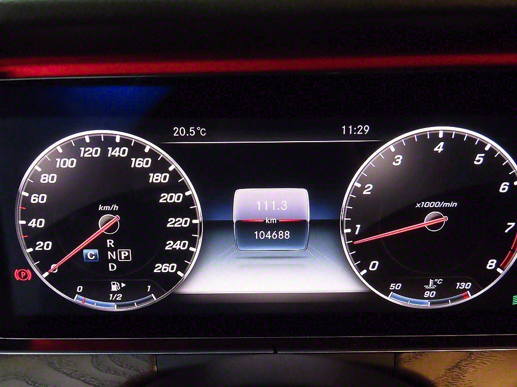 Mercedes Benz E class - Vista 9