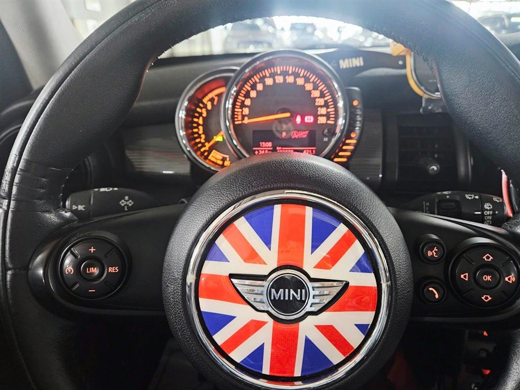 Mini Cooper - Vista 10