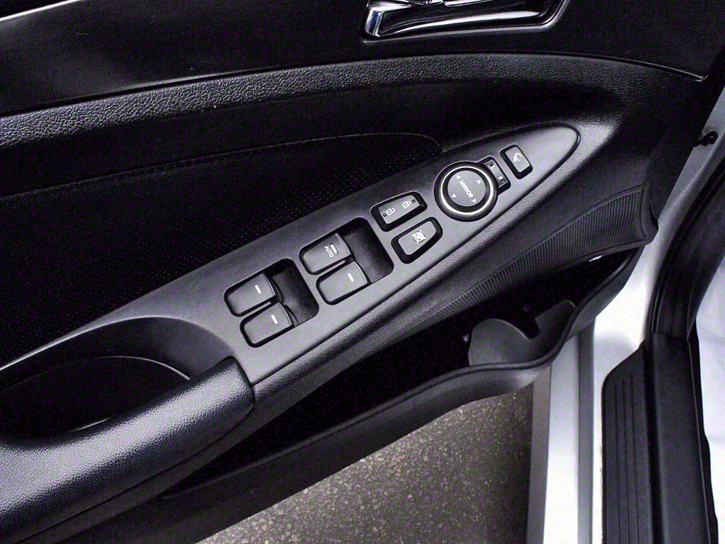 HYUNDAI Sonata 2012 Plateado - Importación desde Corea - HF Imports Iquique - Foto 13