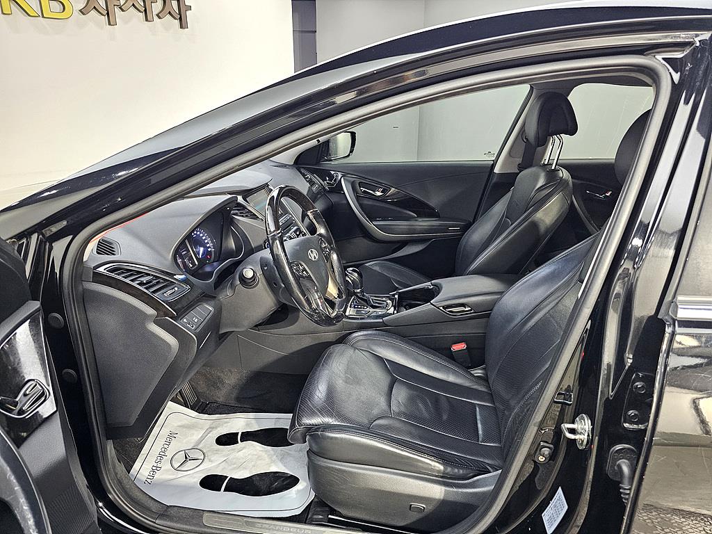 HYUNDAI Grandeur - Vista 8