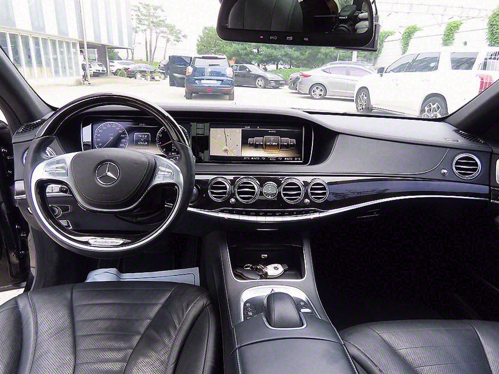 Mercedes Benz S Class - Vista 7