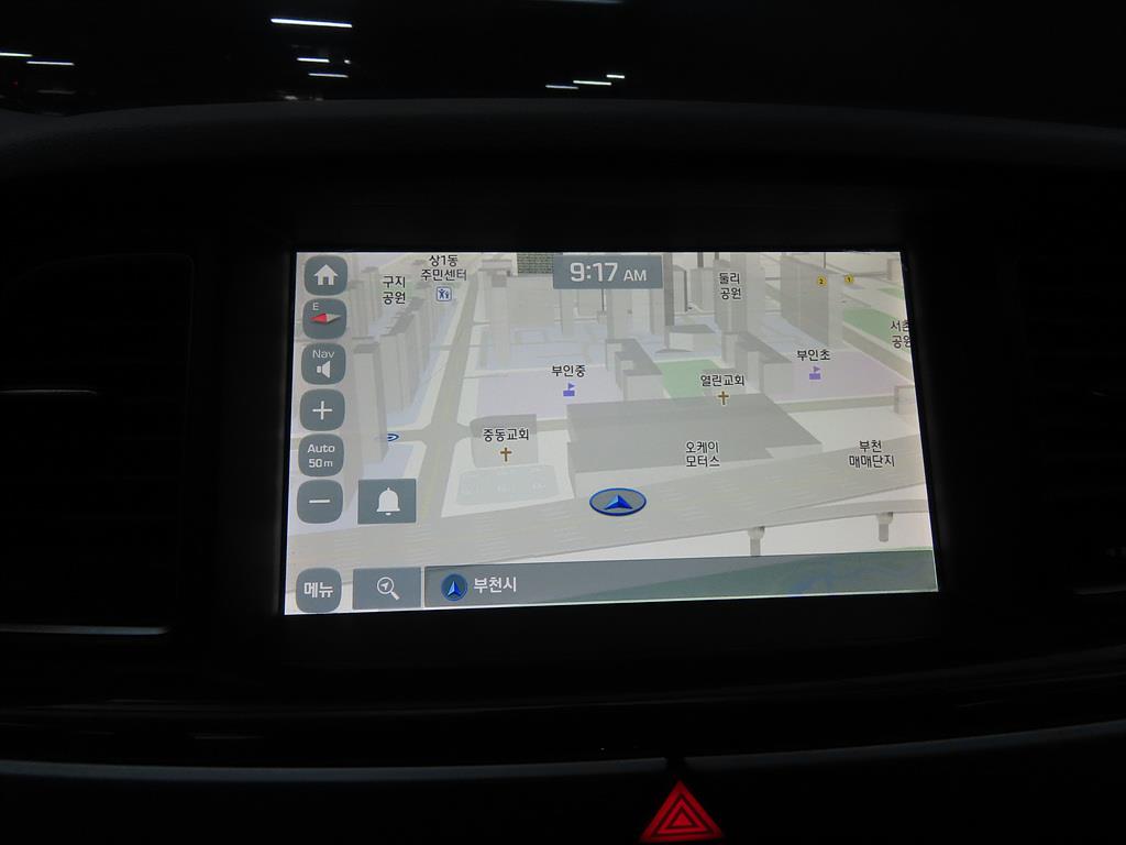 HYUNDAI Genesis - Vista 11