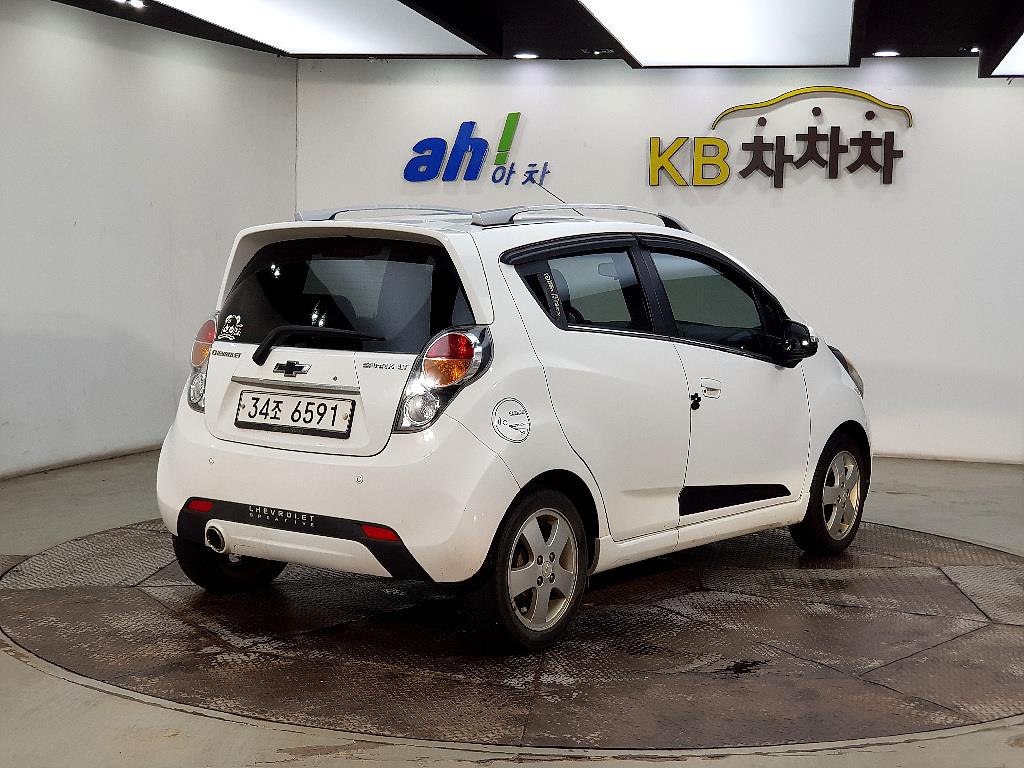Chevrolet Spark - Vista 4