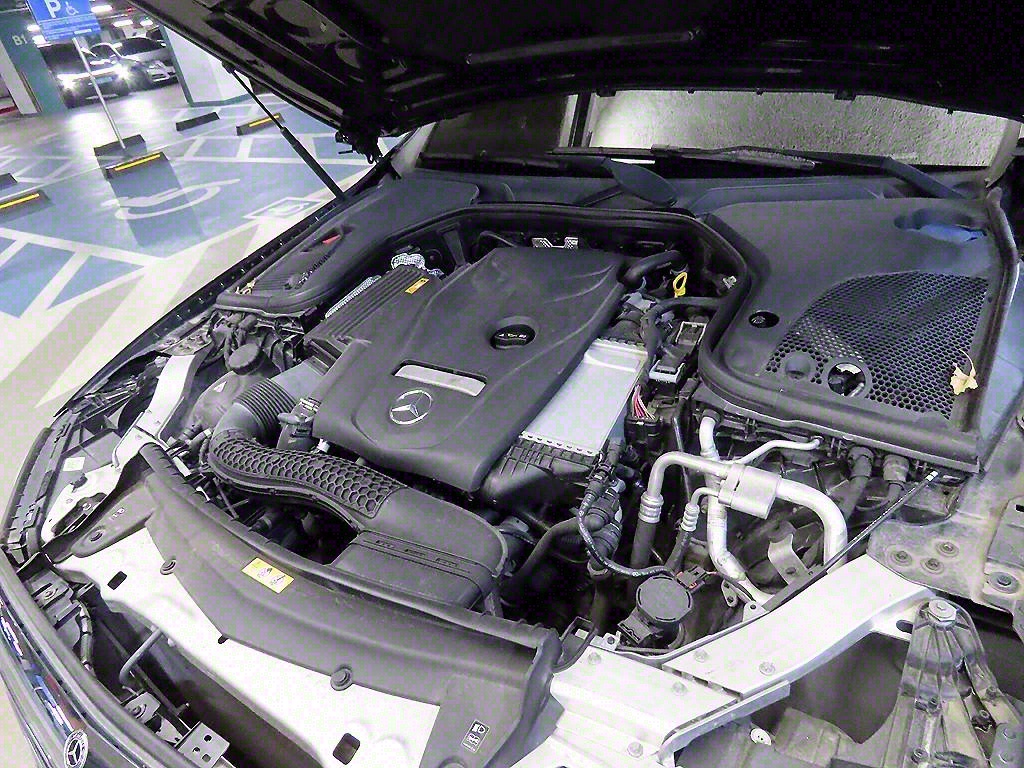 Mercedes Benz E class 2018 Negro - Importación desde Corea - HF Imports Iquique - Foto 19