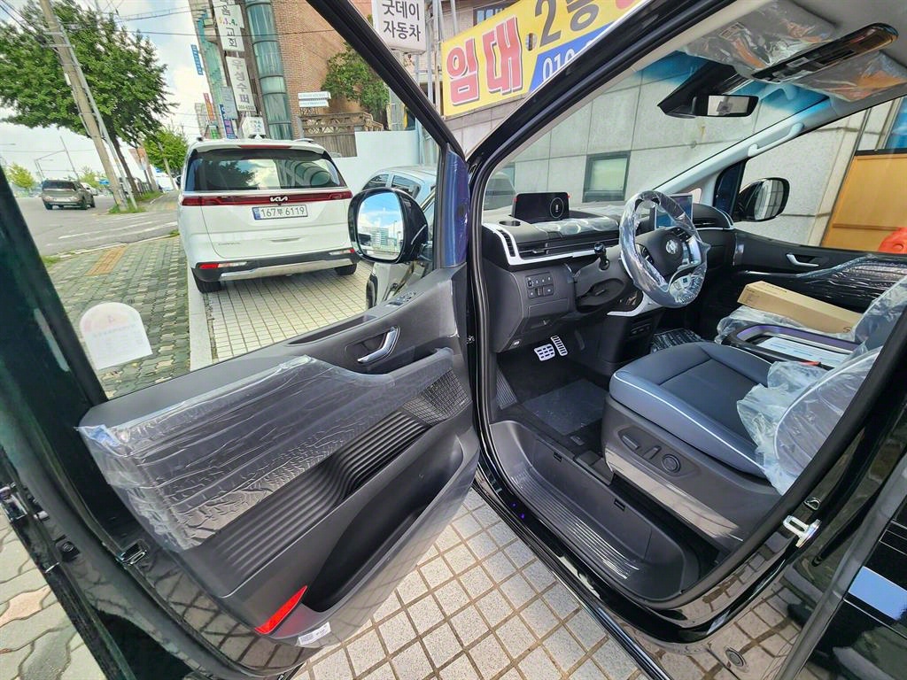 HYUNDAI Staria 2025 Negro - Importación desde Corea - HF Imports Iquique - Foto 19