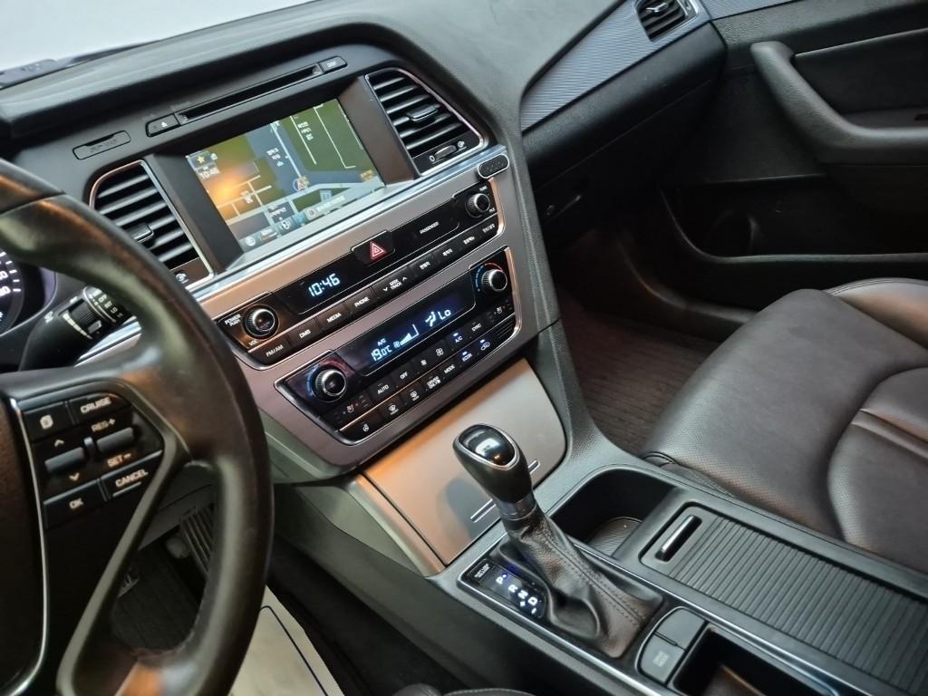 HYUNDAI Sonata - Vista 9