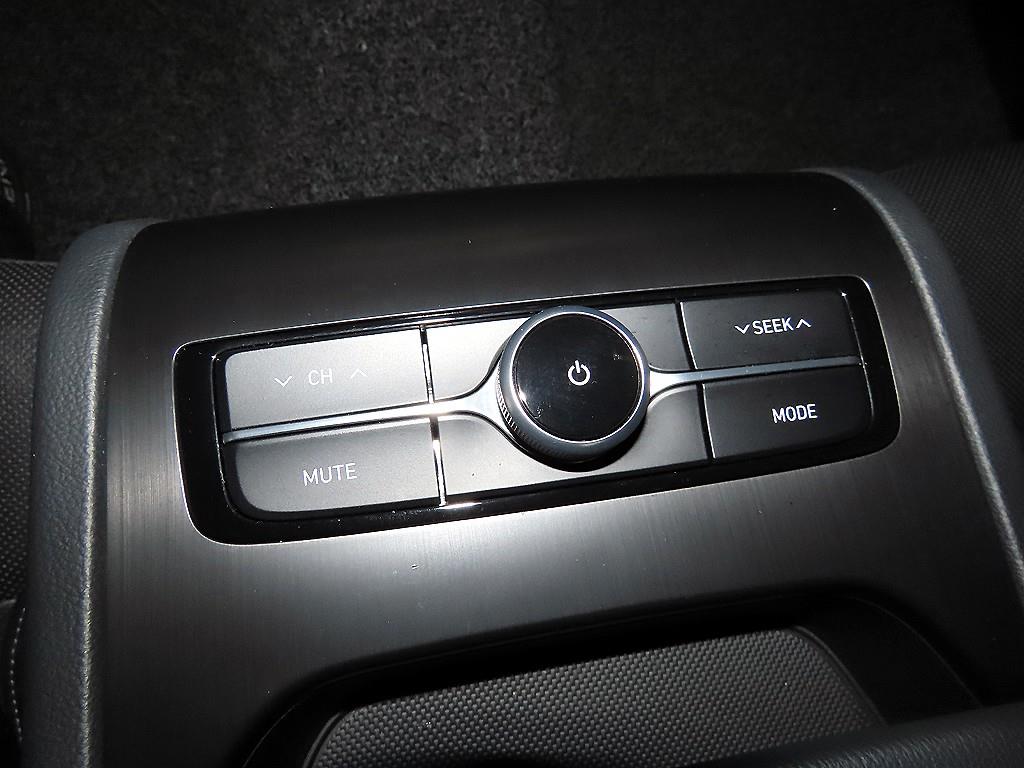 HYUNDAI Grandeur 2018 Negro - Importación desde Corea - HF Imports Iquique - Foto 16