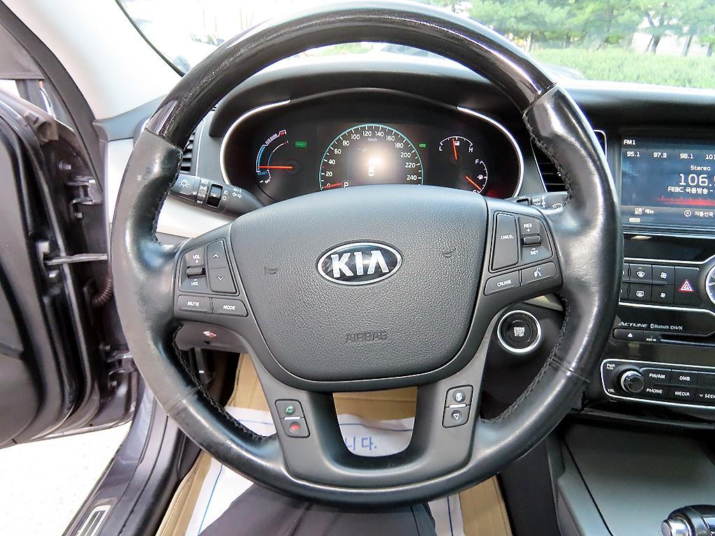 KIA K7 - Vista 8