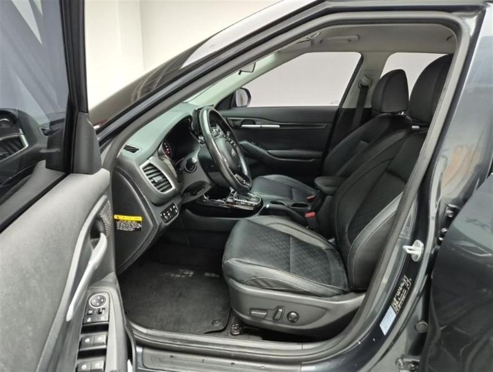 KIA Seltos - Vista 11