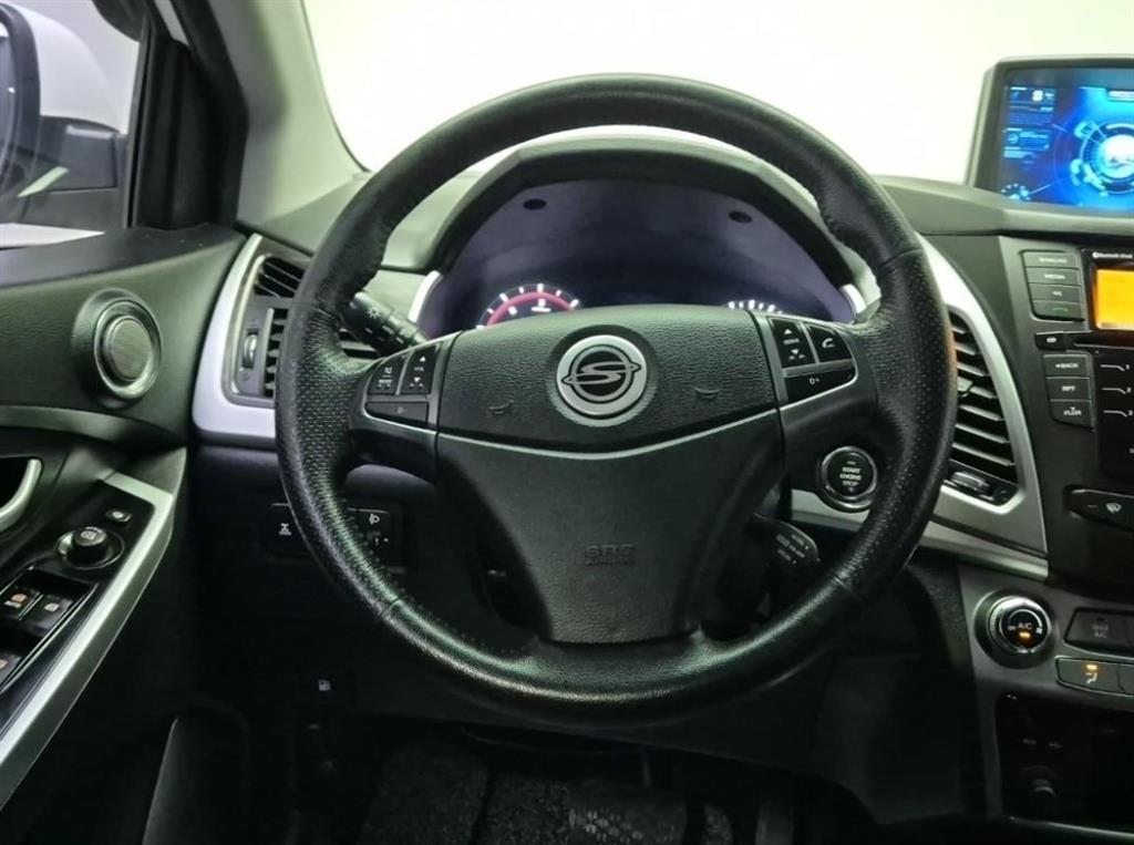 Ssangyong Korando - Vista 9