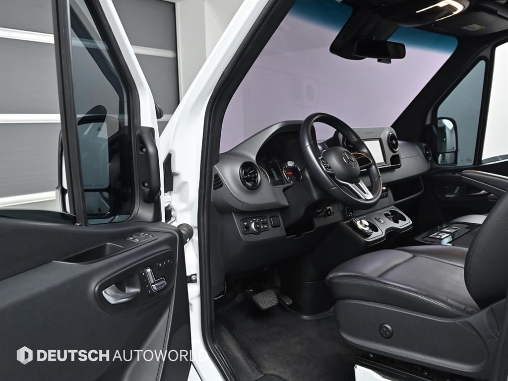 Mercedes Benz Sprinter - Vista 11