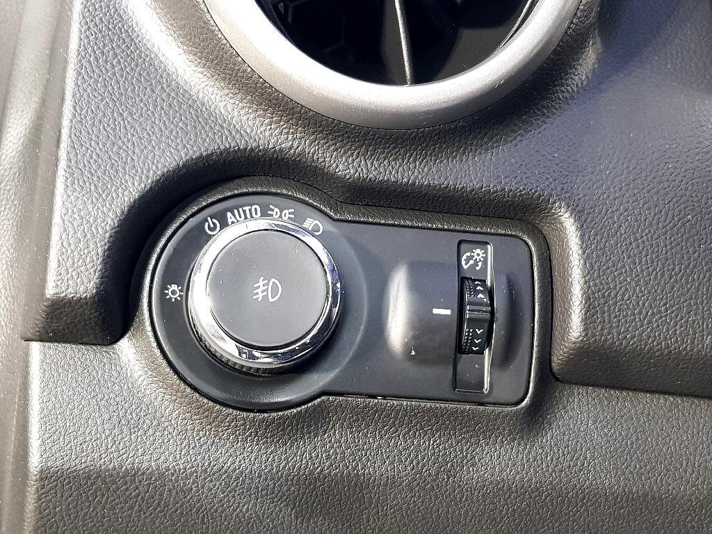 Chevrolet Trax 2016 Gris - Importación desde Corea - HF Imports Iquique - Foto 13