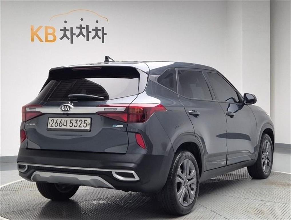 KIA Seltos - Vista 4