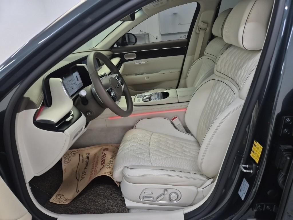 Genesis G90 - Vista 11