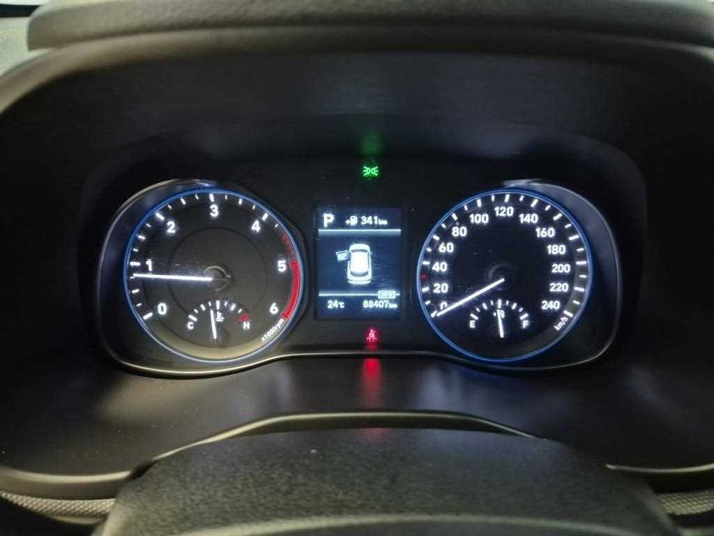 HYUNDAI Kona - Vista 6