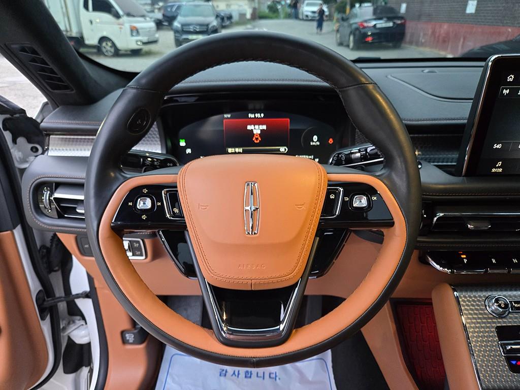 Lincoln Aviator - Vista 7