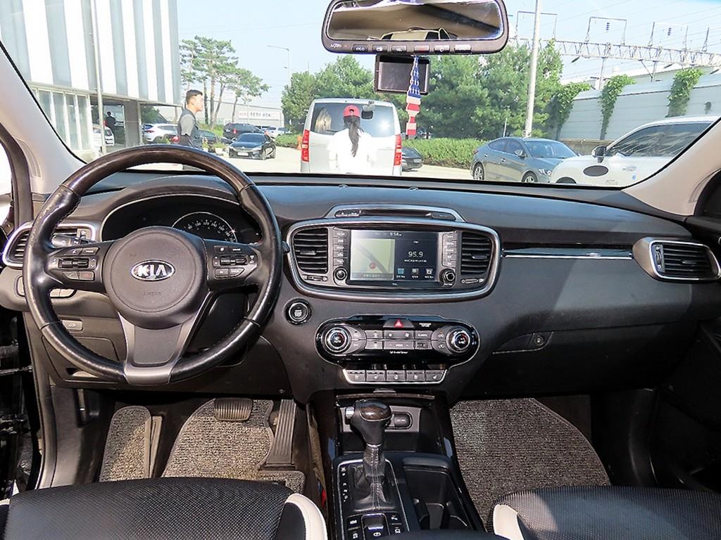 KIA Sorento - Vista 7