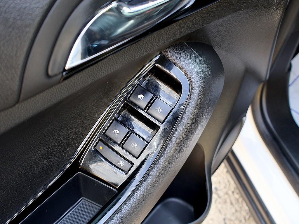 Chevrolet Orlando 2012 Blanco - Importación desde Corea - HF Imports Iquique - Foto 11