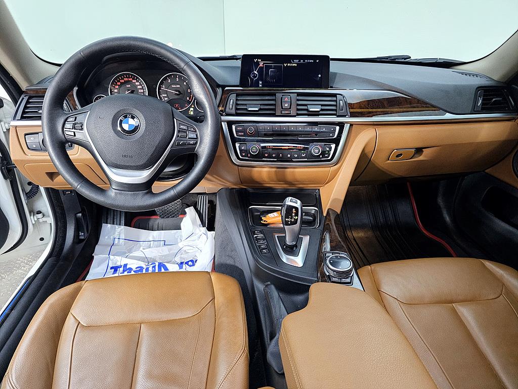 BMW 4 Series - Vista 5