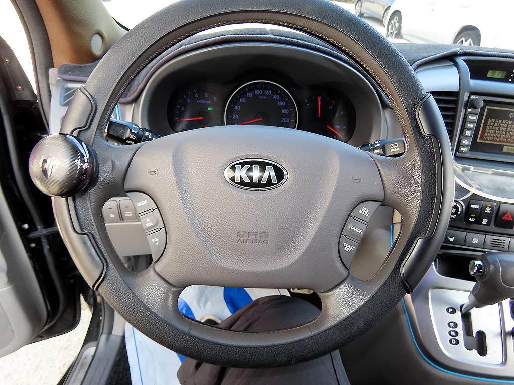 KIA Carnival - Vista 9