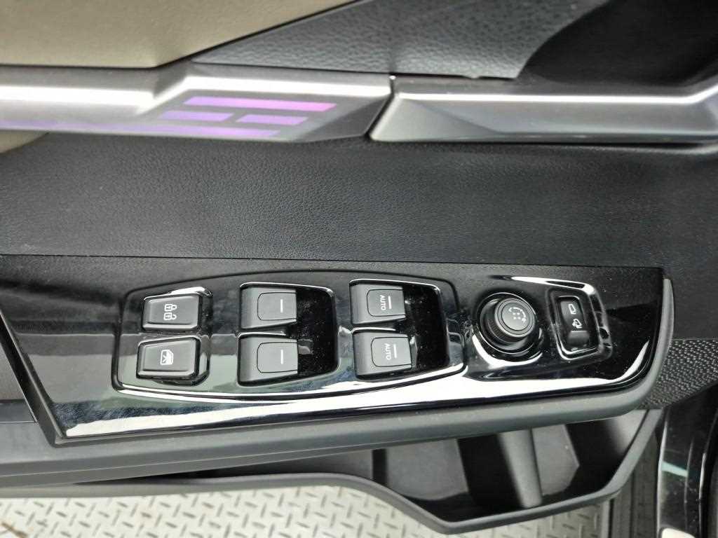 Ssangyong Torres 2024 Negro - Importación desde Corea - HF Imports Iquique - Foto 18