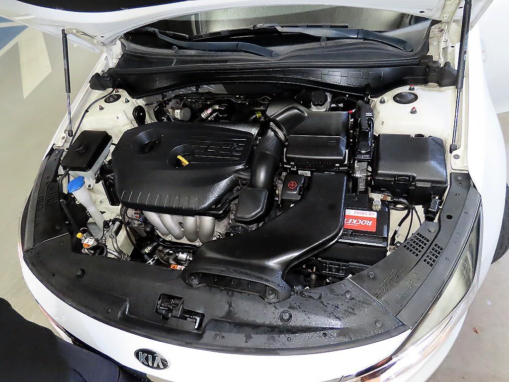 KIA K5 2016 Blanco - Importación desde Corea - HF Imports Iquique - Foto 17