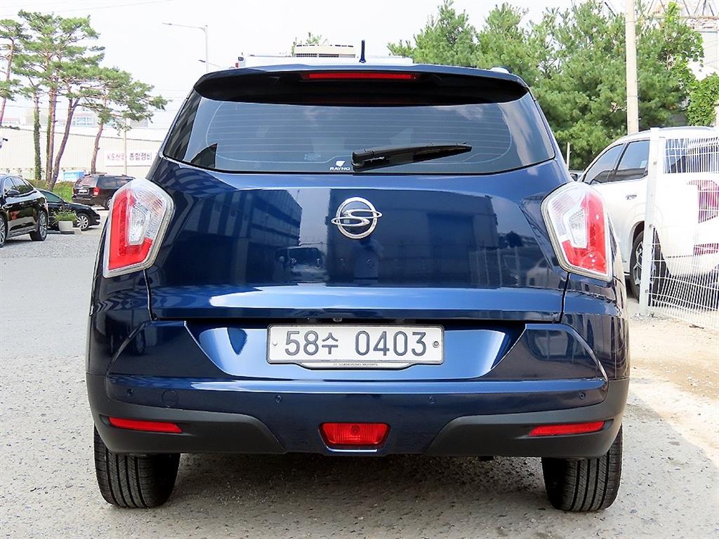 Ssangyong Tivoli - Vista 4